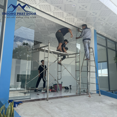 Lắp đặt Cửa tự động