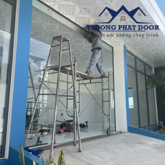 Lắp đặt Cửa tự động