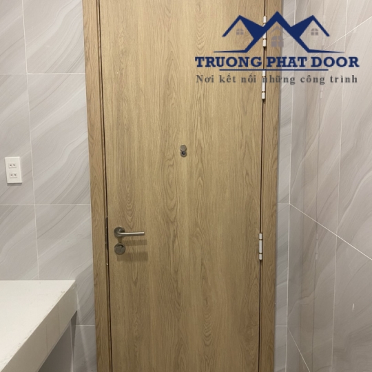 Cửa nhựa composit giá rẻ đồng xoài