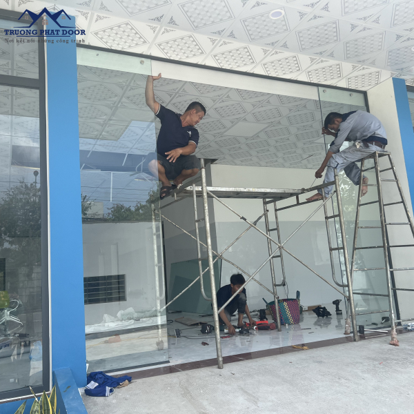 Lắp đặt Cửa tự động