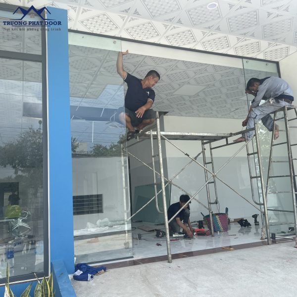 Lắp đặt Cửa tự động