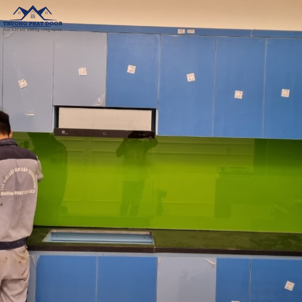Kính ốp bếp - 10