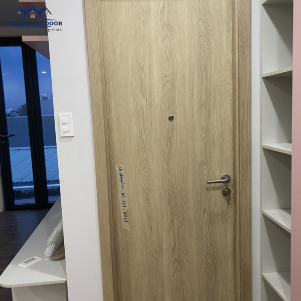 Cửa nhựa composit giá rẻ phước long