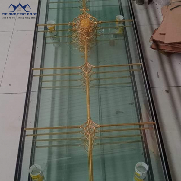Kính hộp nan cường lực phước long