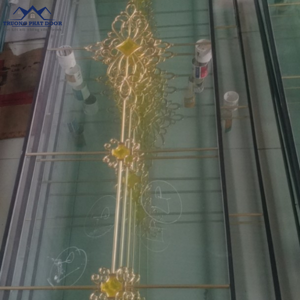 Kính hộp nan cường lực phước long
